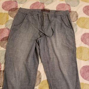 Gloria vanderbilt denim capri 12 NWOT